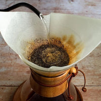 Cargar imagen en el visor de la galería, Filtro Cafetera Chemex 6 Tazas Blanco Pulpa Madera X 50 Und.
