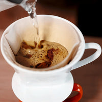 Cargar imagen en el visor de la galería, Café Método V60 Cerámico 2 a 4 Tazas Goteo Rectangular blanco
