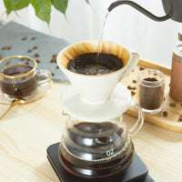 Cargar imagen en el visor de la galería, Extracción Café V60 Cerámico 4 Tazas Método Goteo + cuchara + 40 Filtros

